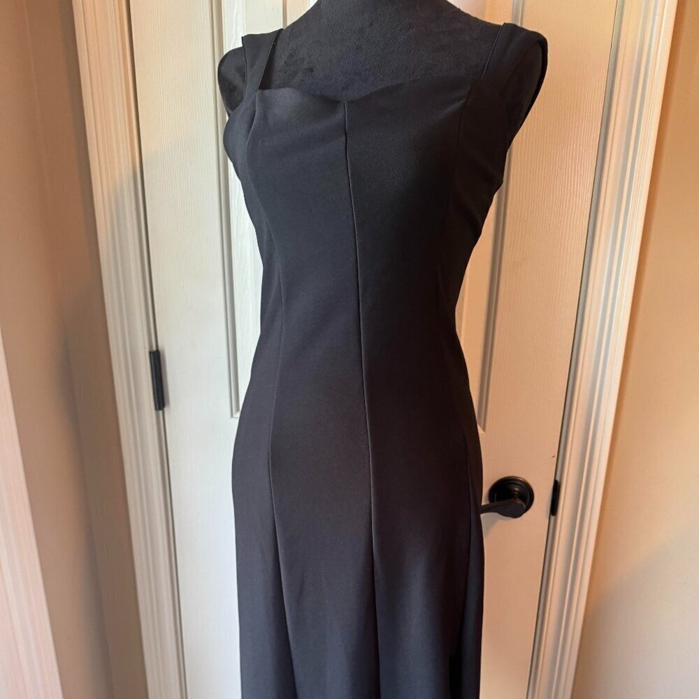 Abercrombie & Fitch Slim Fitting Midi Dress